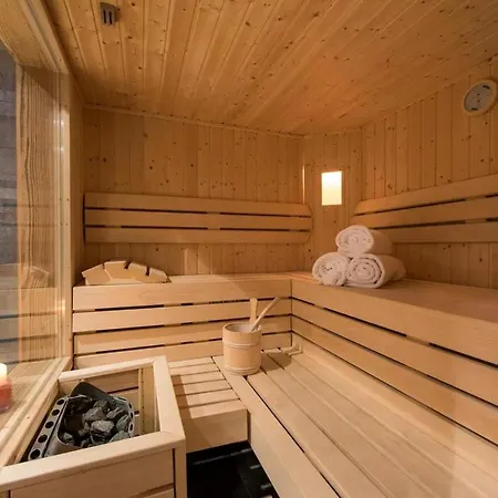 Holiday home 5 Bedroom Chalet Veern