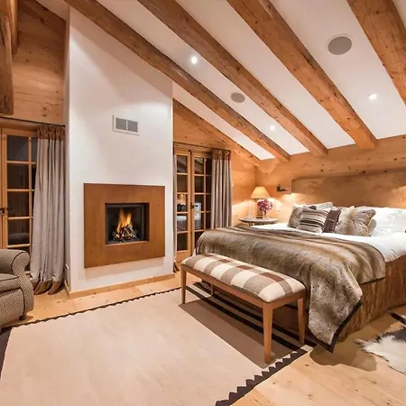 5 Bedroom Chalet Veern Holiday home Verbier